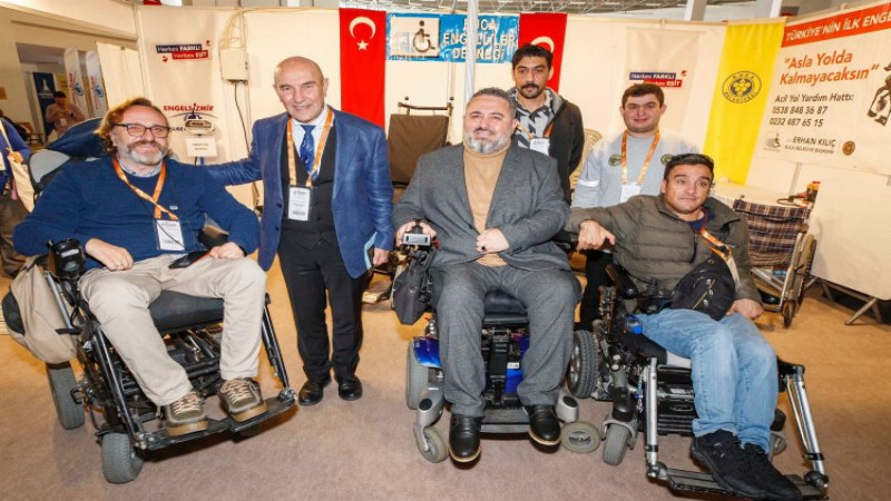 ENGELLİLER ENGELSİZMİR KONGRESİ'NDE BULUŞTU
