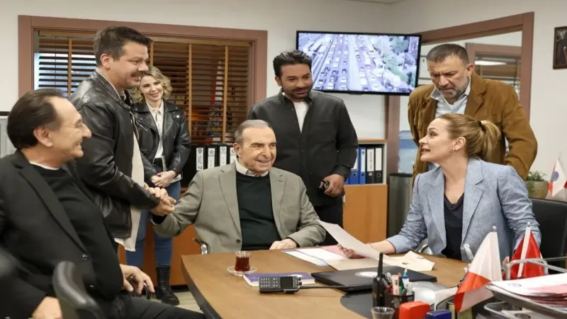 20 yıllık dizi Arka Sokaklar veda etti!